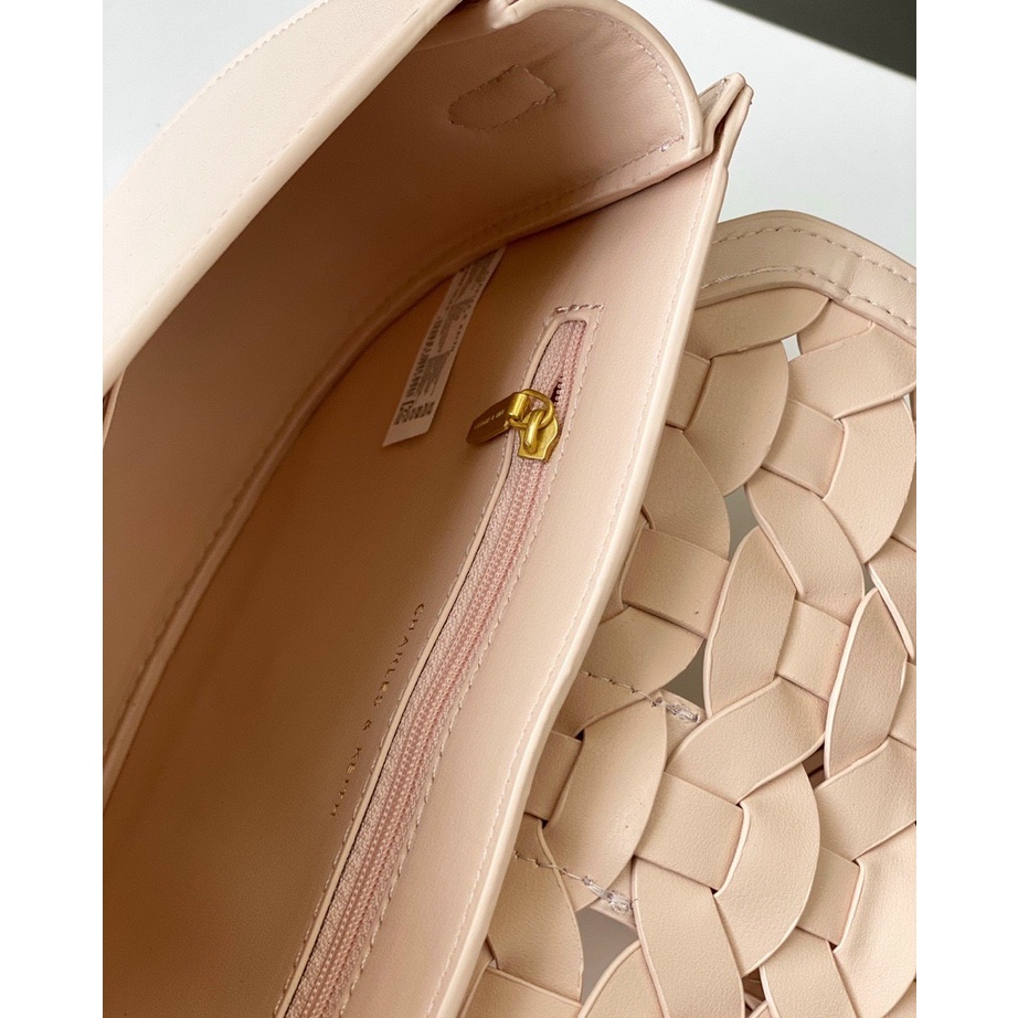 Túi ví nữ đeo vai đeo chéo CNK GABINE QUILTED SADDLE BAG mẫu mới nhất on web.