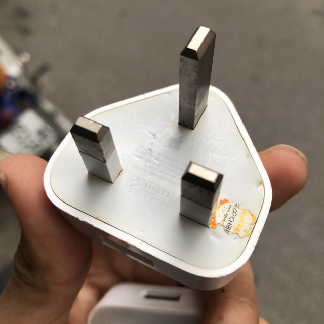 Củ Sạc iPhone Bóc Máy Chính Hãng 3 Chân Cũ BH 12 Tháng