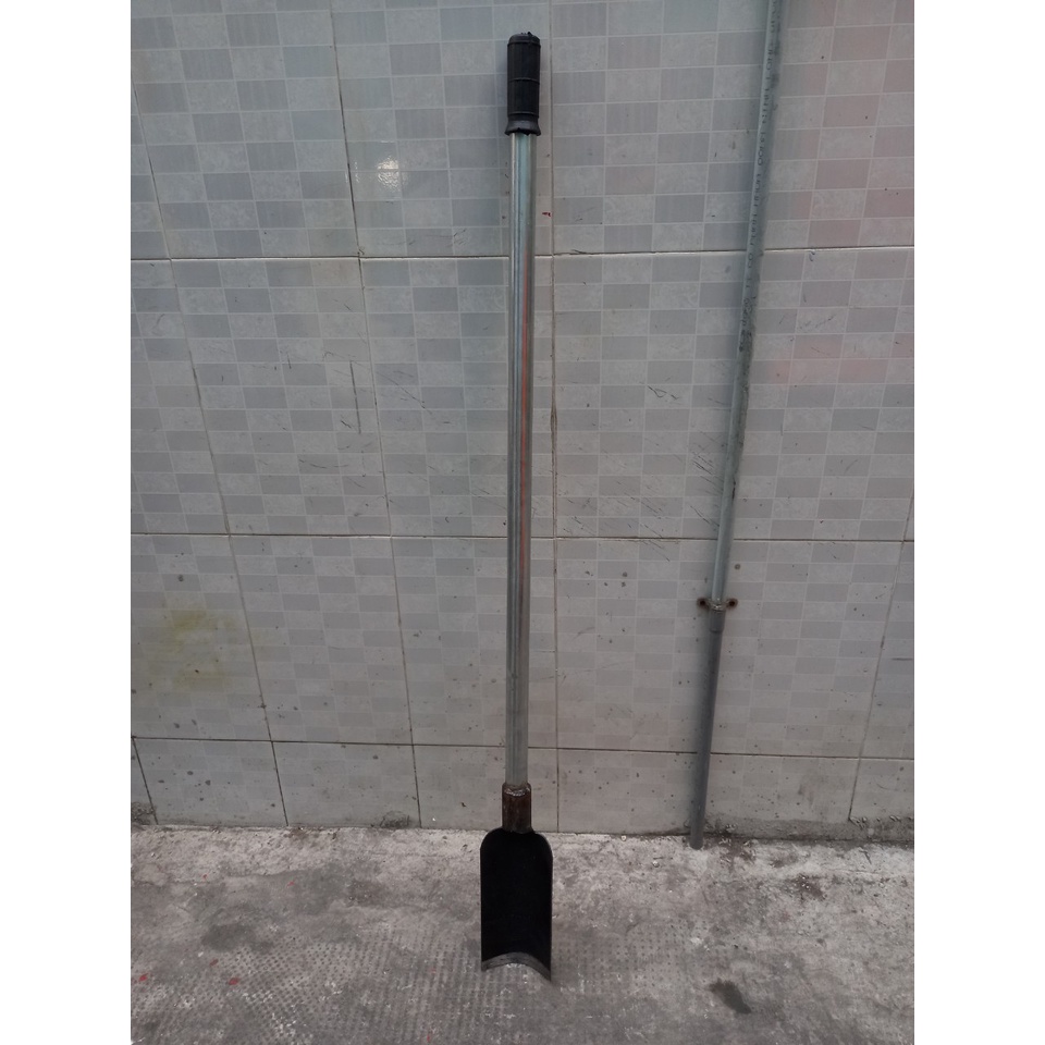 Thuổng đào đất đánh cây cán bằng thép