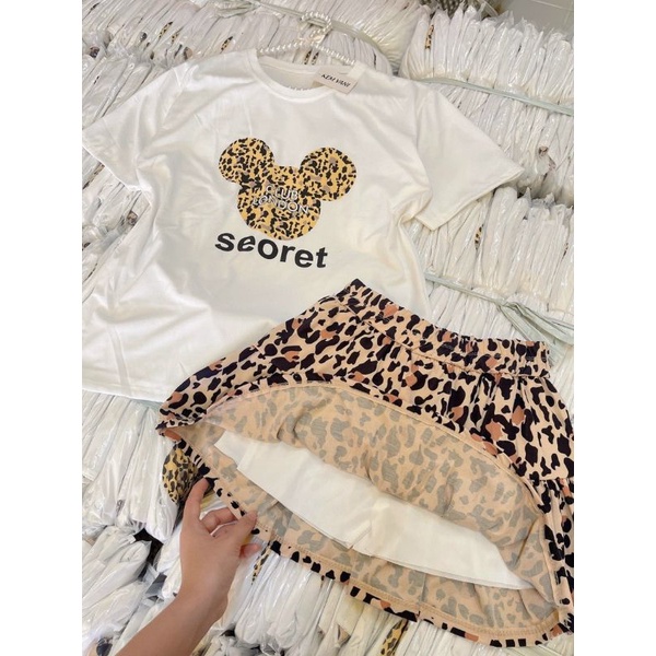 Sét Chân váy Beo Nâu và áo thun in hình Mickey TV&amp;PC