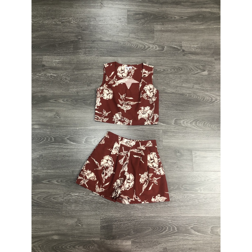 Set WARE HOUSE ngắn hoạt tiết hoa 3M