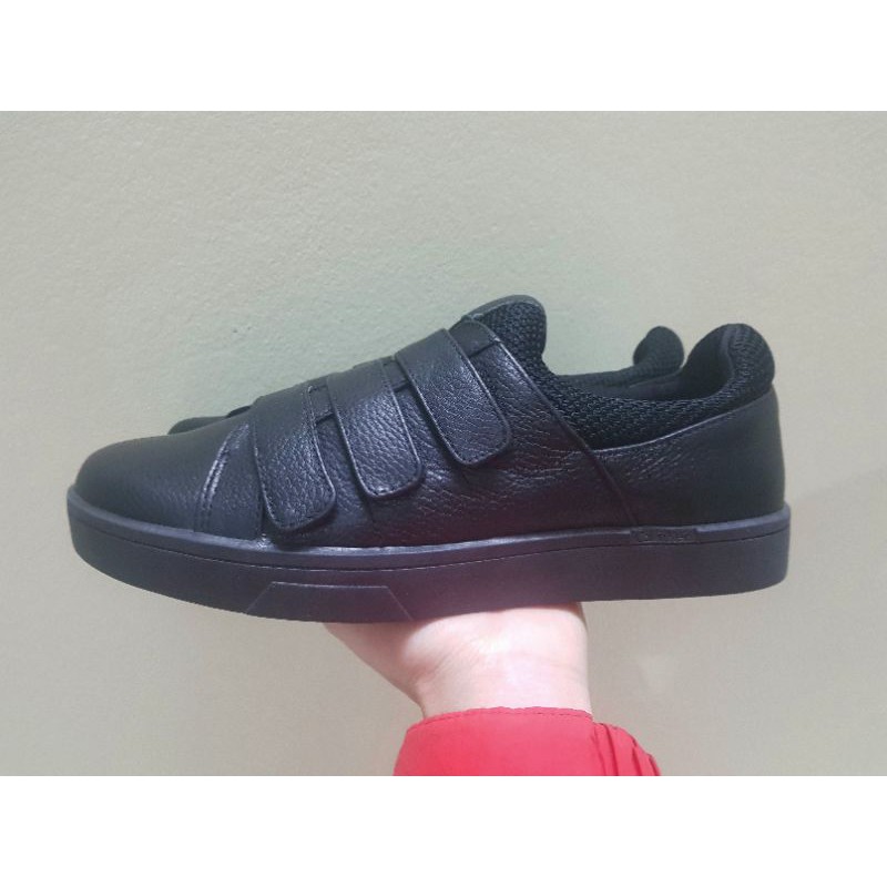 Giày Sneaker Ck xuất dư xịn xò