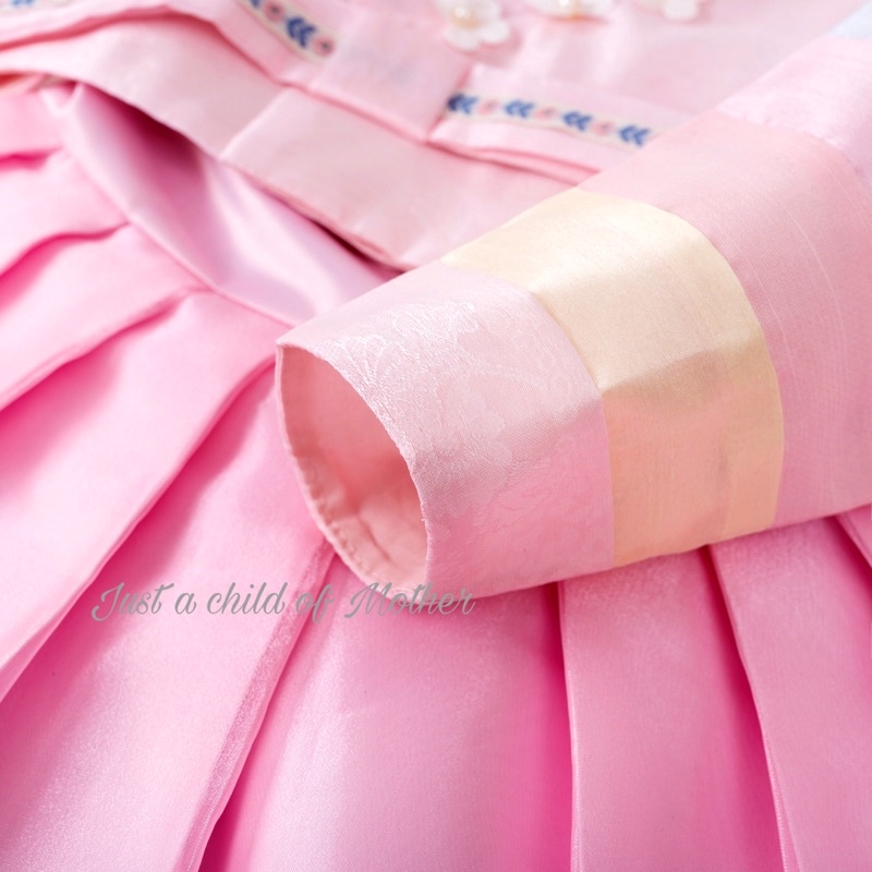 Váy Hanbok cho bé Gái ,Vải gấm Sa hàn dáng lửng màu Hồng sen nhẹ nhàng xinh xắn can tay phối màu lạ mắt