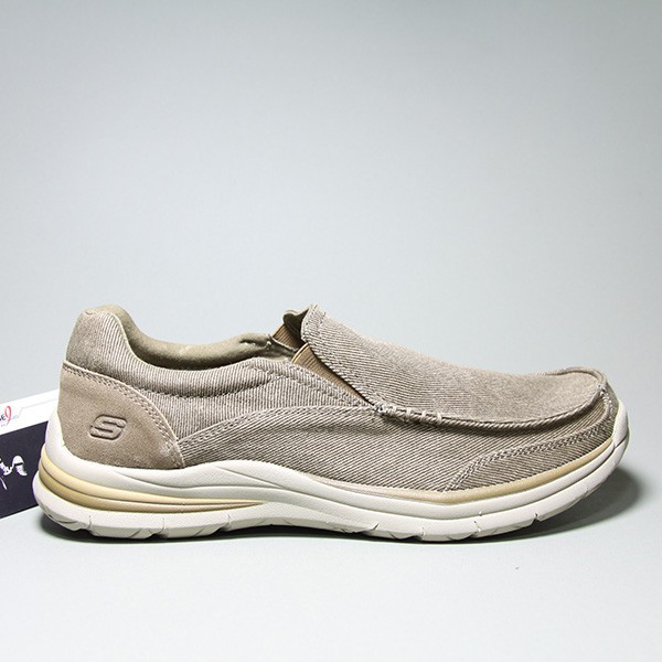Giày Skechers slip-on thấp cổ vải vàng STVV01