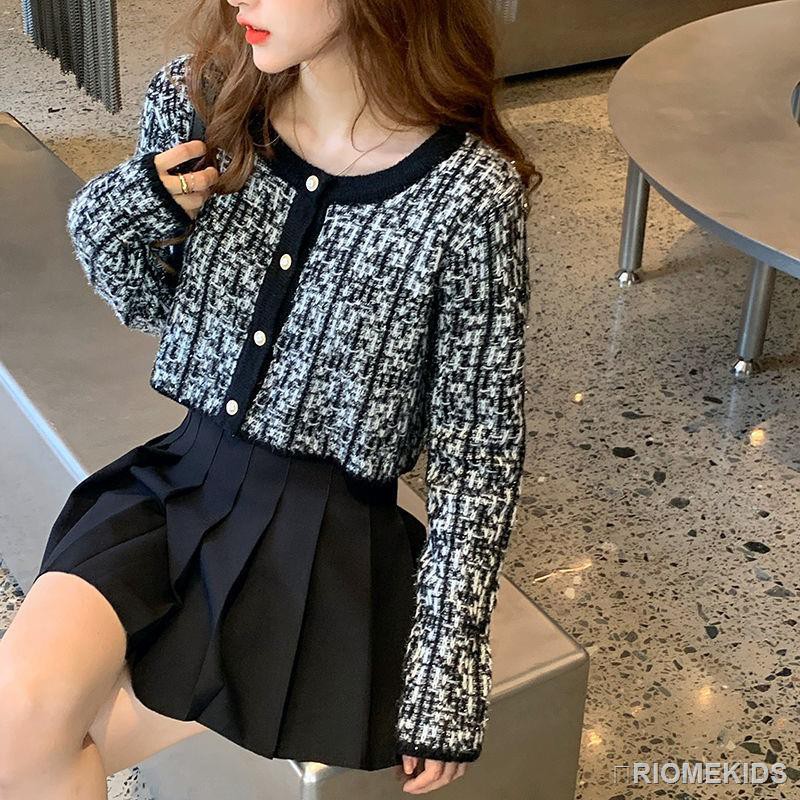 Autumn and winter women's new cardigan sweater one side warm Korean fashion short wild chest