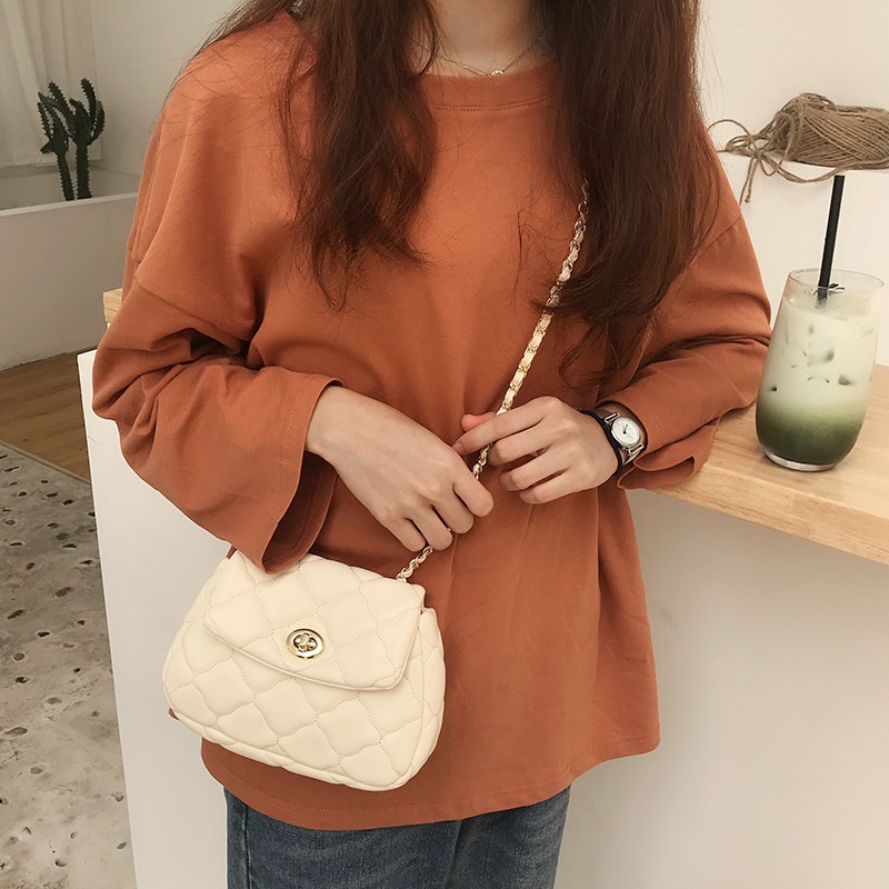 Túi đeo chéo hình đám mây mới