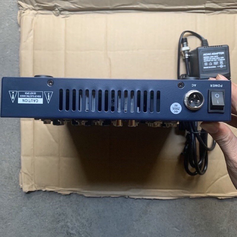 Bàn Trộn Âm thanh MIXER F4 Có Bluetooth hỗ trợ mic 5v và 48v Đầy đủ phụ kiện và dây livestream bảo hành 1 năm