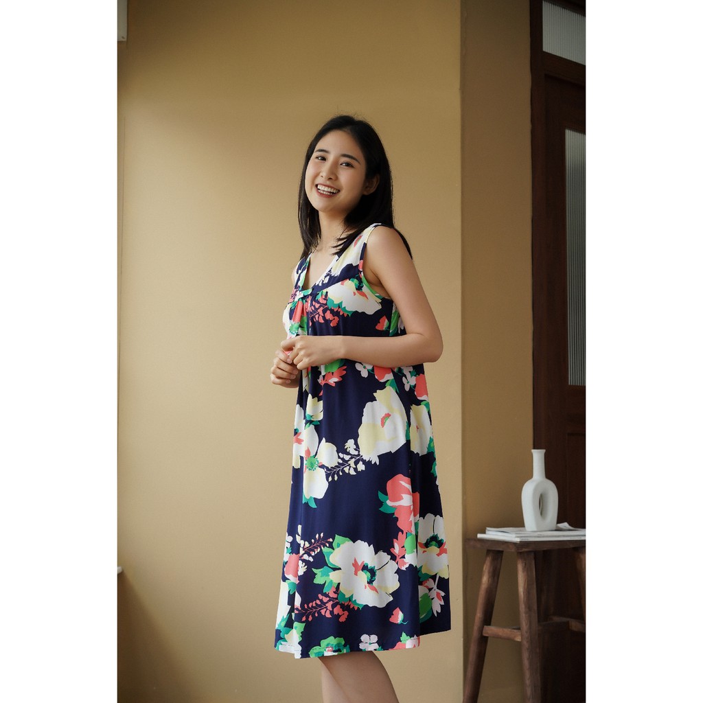 Váy lanh họa tiết hoa sát nách V02.2208 - Thời Trang Gia Đình VT | BigBuy360 - bigbuy360.vn