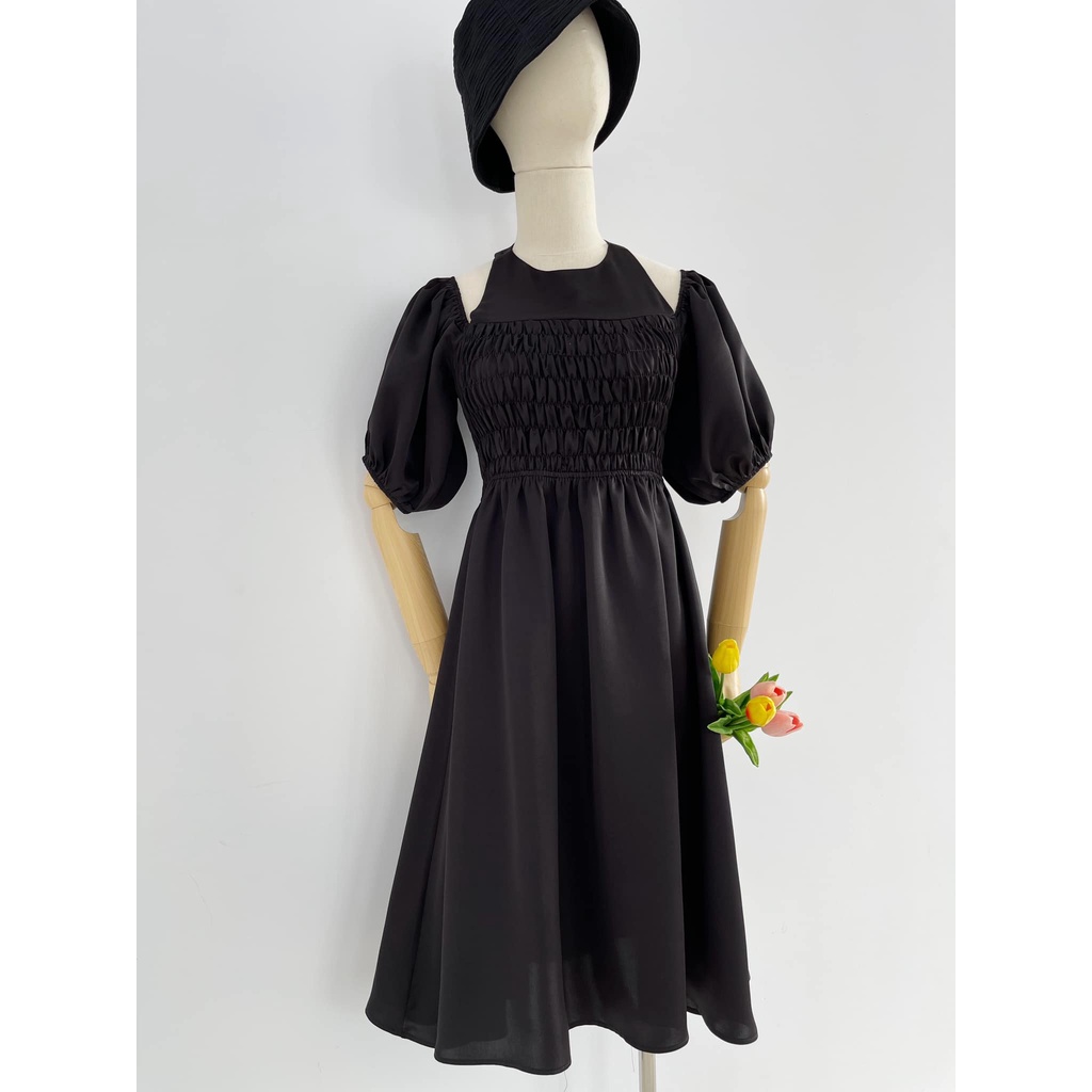 Đầm hở vai lưng bo chun hình shop tự chụp Rose Dress