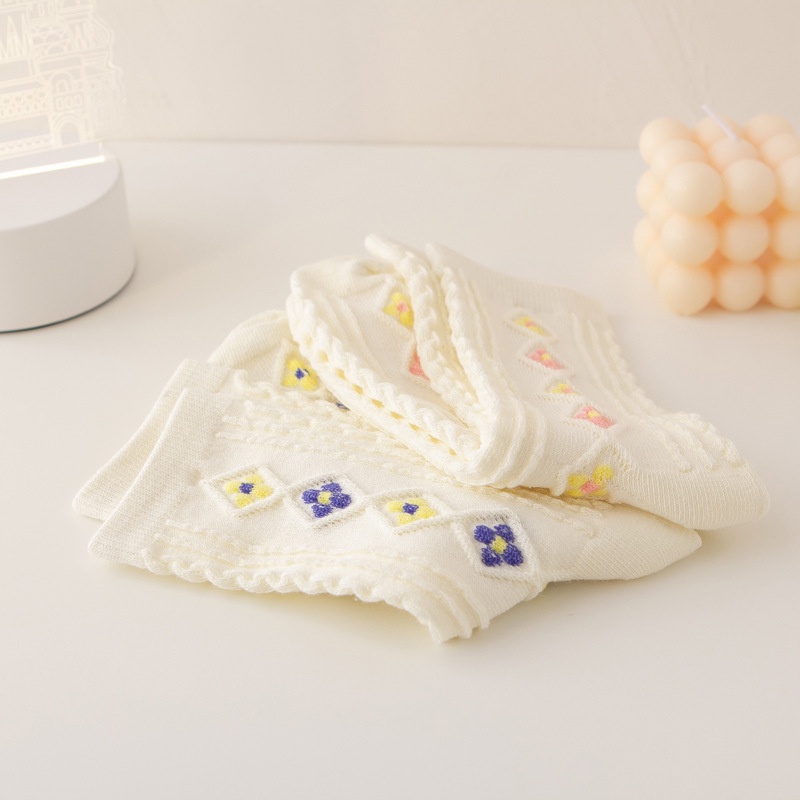 Tất trắng cao cổ loli vintage vớ nữ xinh cao cấp