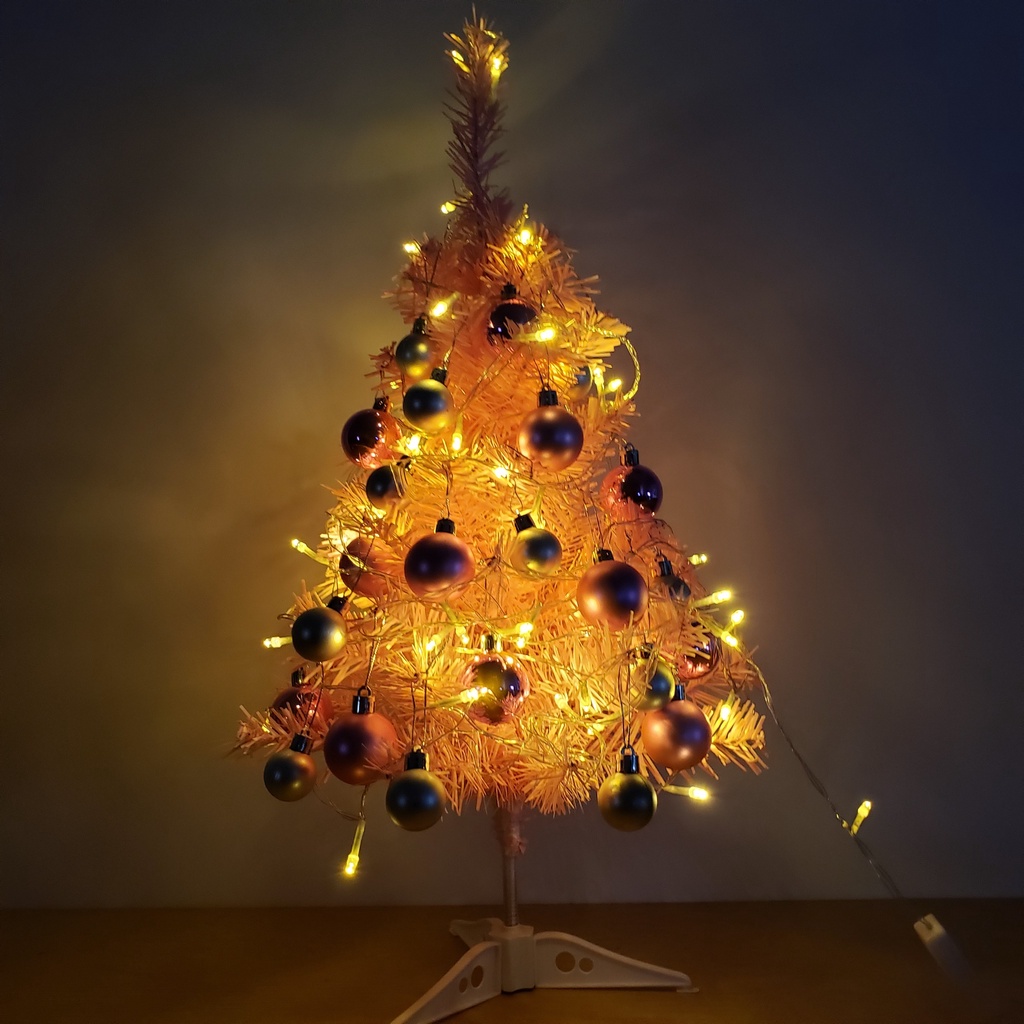 Cây Thông Noel 60CM Màu Hồng Trang Trí Dây Led Và Quả Châu Cực Đẹp