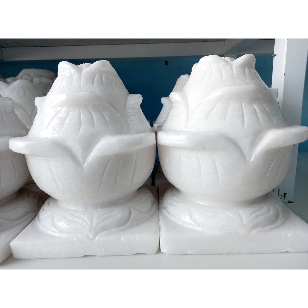 Cặp búp sen đá trang trí đá trắng đế vuông trang trí mộ, đền thờ