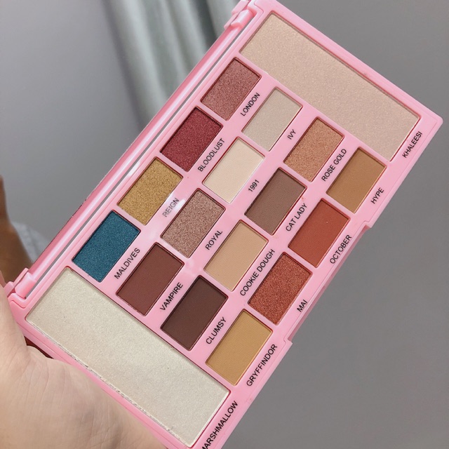 Makeup Revolution Kisu palette & highlight 360k > 120k Shopee Việt Nam