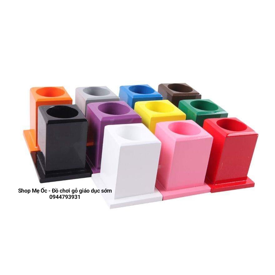 Giáo cụ Montessori - 11 ống màu đựng bút (SET OF 11 COLORED PENCIL HOLDERS)