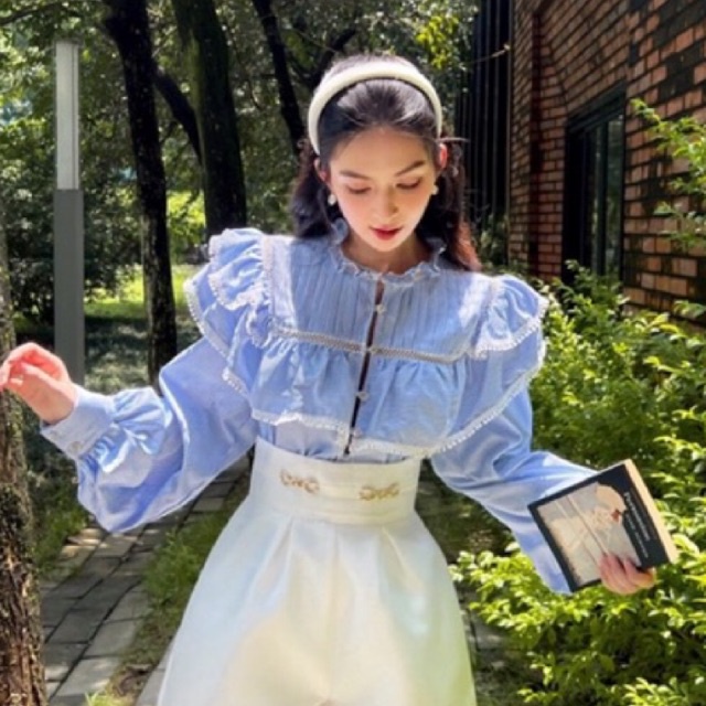Áo sơ mi nữ dài tay kẻ sọc tay bồng có bèo ở cổ - Darla Shirt