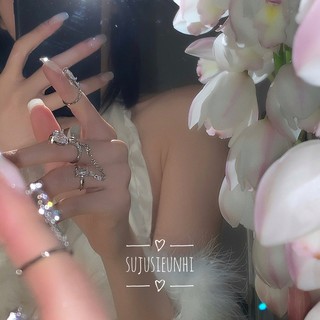 nhẫn dây đôi đính đá hình tim