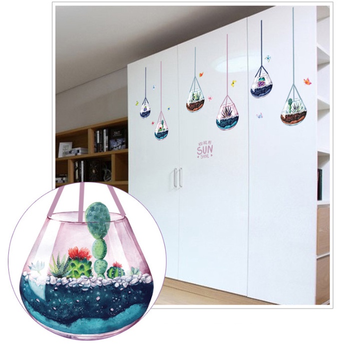 Decal trang trí tường - Những chiếc chậu cây thủy tinh nhỏ