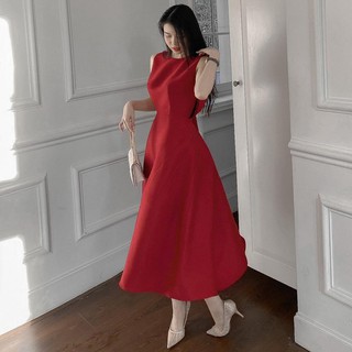 ĐẦM XÒE MIDI ĐỎ SÁT NÁCH