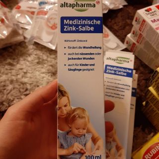 Thuốc mỡ bôi vết thương hở và bôi hăm cho trẻ em medizinische zinksalbe