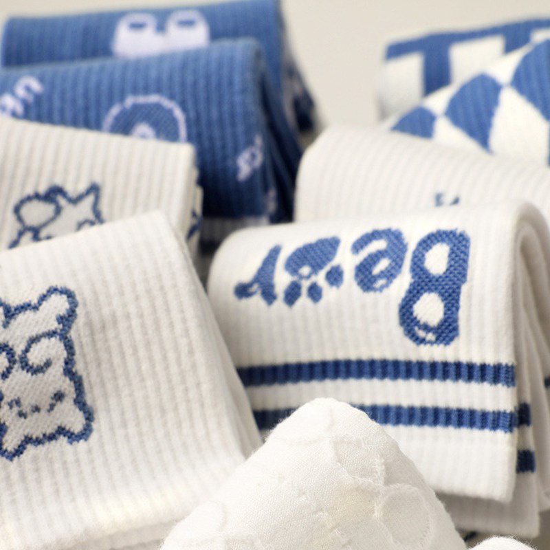 Đôi tất thoáng khí thời trang Hàn Quốc dành cho nữ