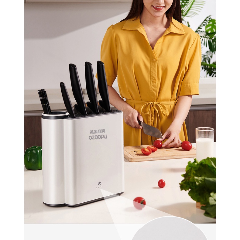 Máy tiệt trùng dao muỗng đũa bằng công nghệ UV