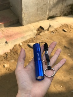 Đèn pin mini - tặng pin - chất lượng (fullbox)
