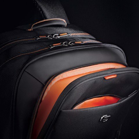 Balo laptop, balo thời trang công sở Solo Urban 17.3&quot; màu đen (UBN701) dành cho dòng máy 17.3 inch BALOCENTER