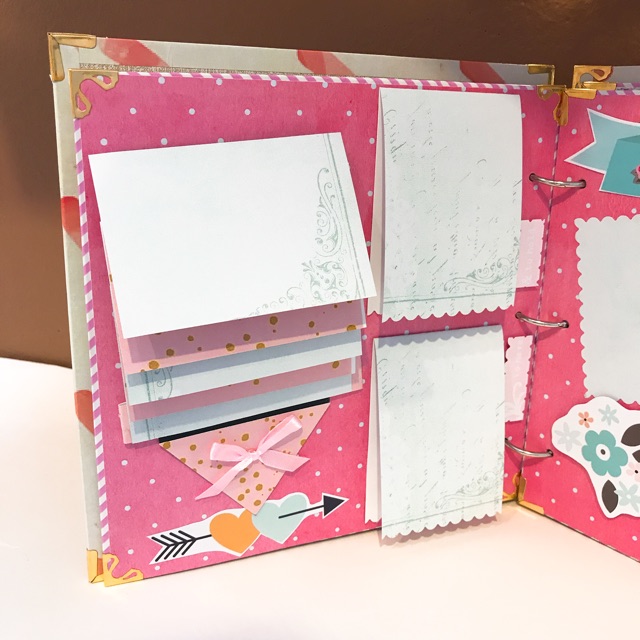 Scrapbook làm quà tặng cưới