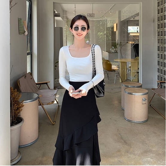 Áo thun nữ Croptop tay dài cổ vuông, phom ôm, chất cotton ANHSTORE , phong cách Hàn Quốc