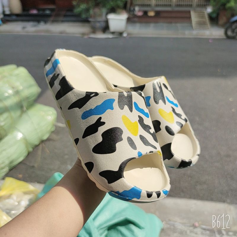 Dép quai ngang nữ bánh mỳ in hình BÒ SỮA SIÊU HOT- Sẵn hàng