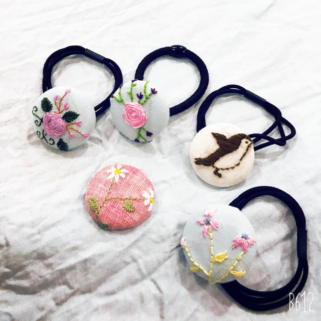 Cột tóc handmade thêu hoa/hoạ tiết/ vẽ hình ngộ nghĩnh