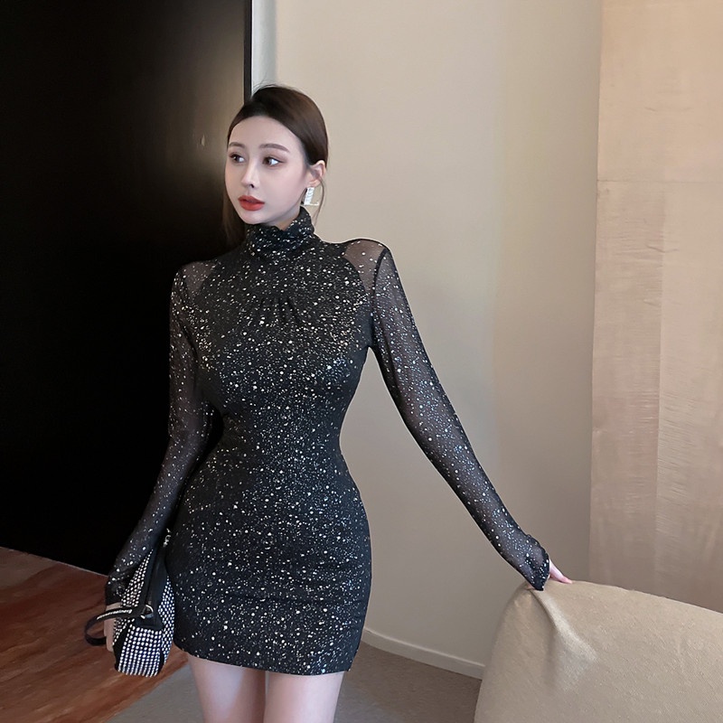 Đầm Đen Tay Dài Cổ Cao Hở Vai Ôm Dáng Phong Cách Quyến Rũ Dành Cho Nữ