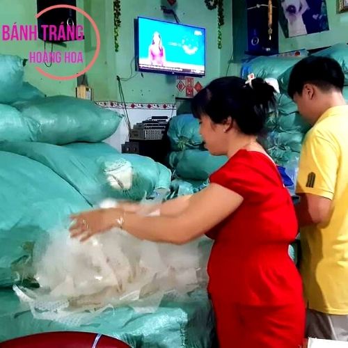 Bánh tráng dày tròn - cuốn thịt - BÁNH TRÁNG HOÀNG HOA