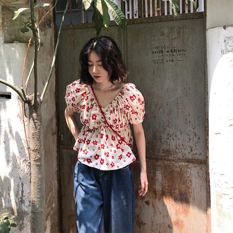 Áo Kiểu Tay Phồng Cổ Chữ V Xếp Ly In Họa Tiết Hoa Phong Cách Hàn Quốc Thời Trang Cho Nữ