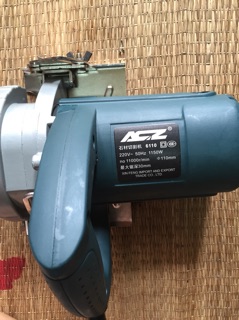 Máy cắt gạch ACZ