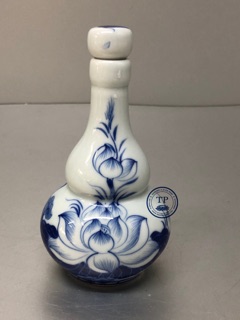 Nậm đựng rượu thờ