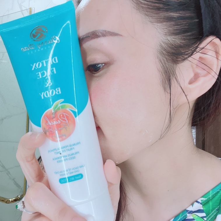 Tẩy tế bào chết body và da mặt yến mạch  Oatmeal Face & Body Scrub CRD Cherry Đào