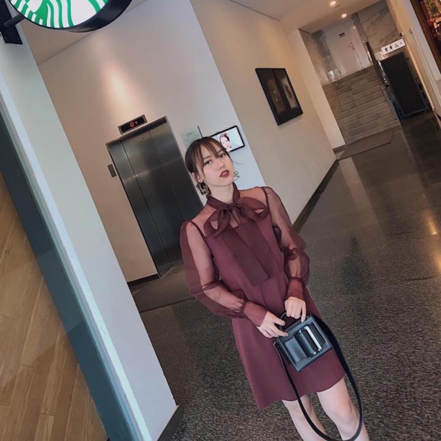 Váy nơ đỏ (tqxk)