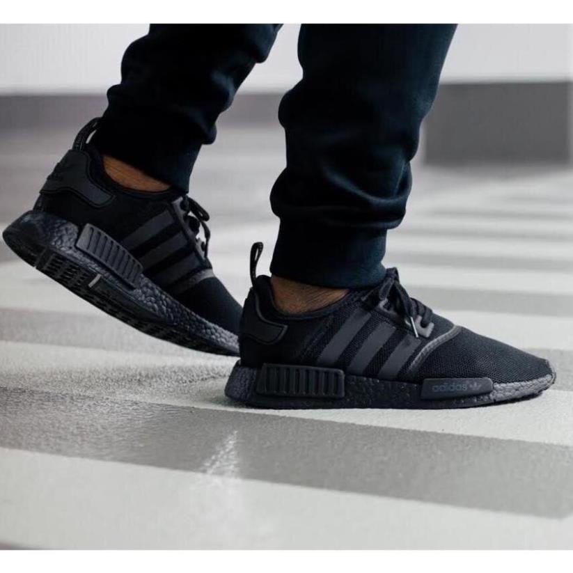 Giày Adidas NMD R1 Triple Black size 42 ⚡ * `