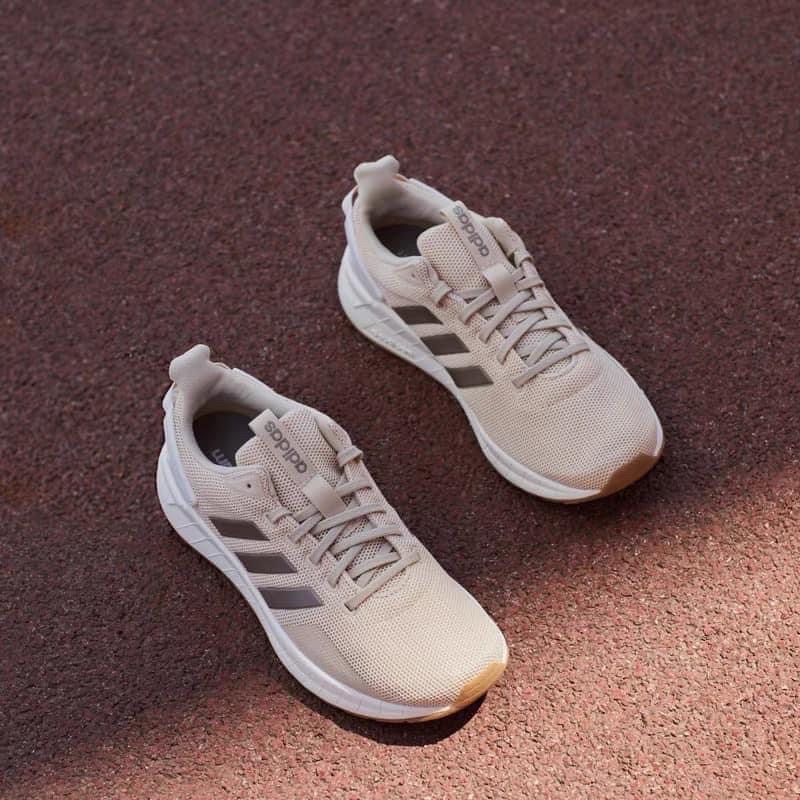 Giày adidas