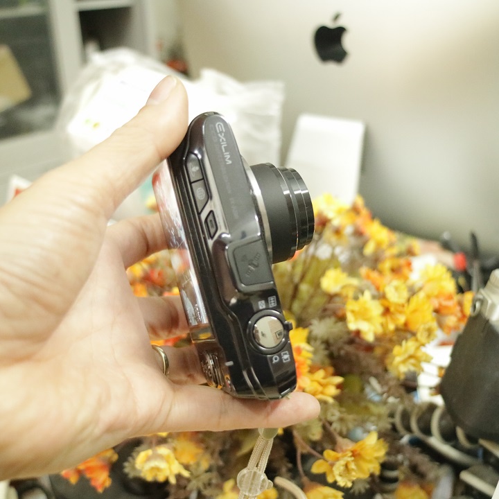 Máy ảnh Casio EX-H20G 14.1Mpx quay chụp tốt | BigBuy360 - bigbuy360.vn