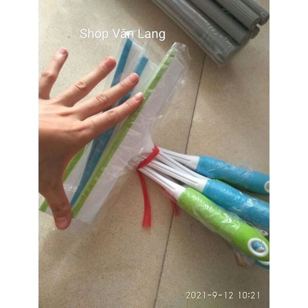 Cây gạt kính, gạt nước mini cầm tay