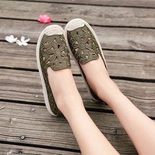 Giày lười thêu hoa cá tính sz (35-40)
