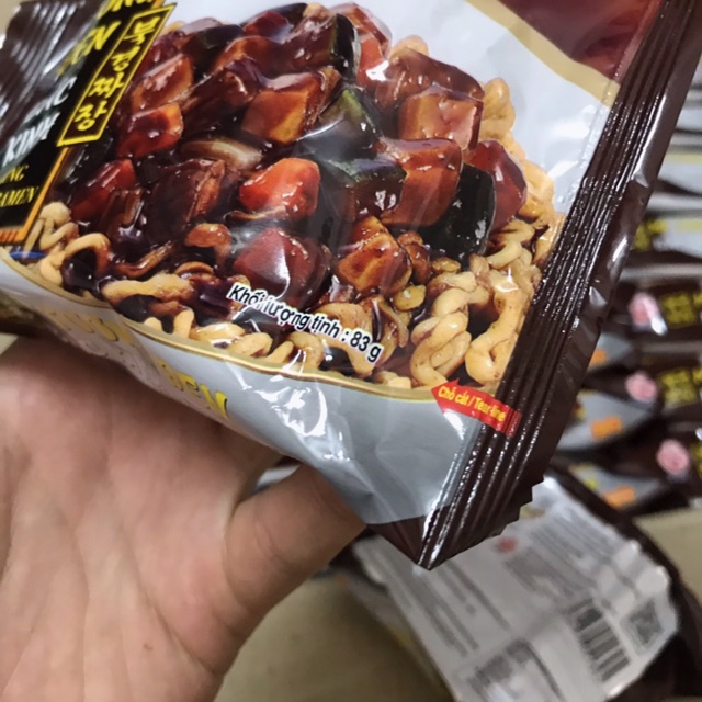 Mỳ Trộn Tương Đen Bắc Kinh Mini Ottogi 83g | BigBuy360 - bigbuy360.vn