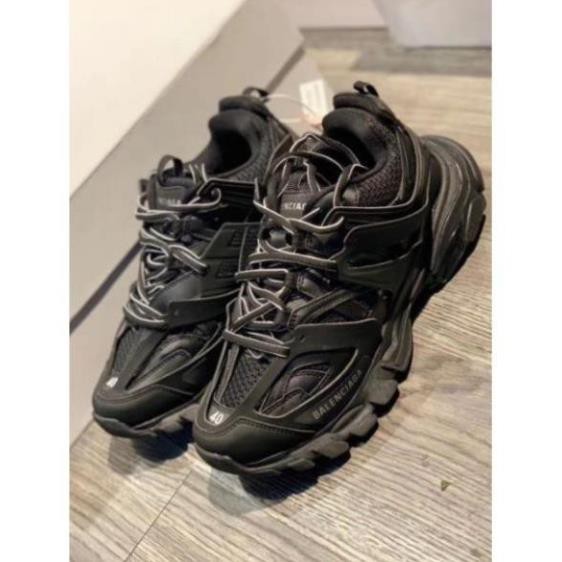 V | Xả Xả| HOT (SẴN 1:1) GIÀY BALENCIAGA TRACK 3.0 CÓ ĐÈN LED 2020 Có Sẵn : x ' ax ' ? * j