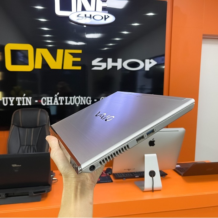 [ Đẳng Cấp - Siêu Chất ] Sony Vaio ultrabook SVT11 Core i5 3317U/ Ram 8Gb/ SSD 256Gb/ màn hình 11.6 inch siêu mỏng nhẹ . | BigBuy360 - bigbuy360.vn