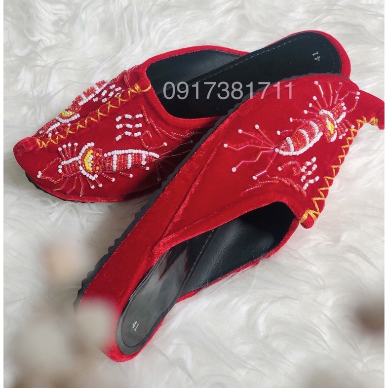 Hài mũi hếch nhung đỏ đính cườm