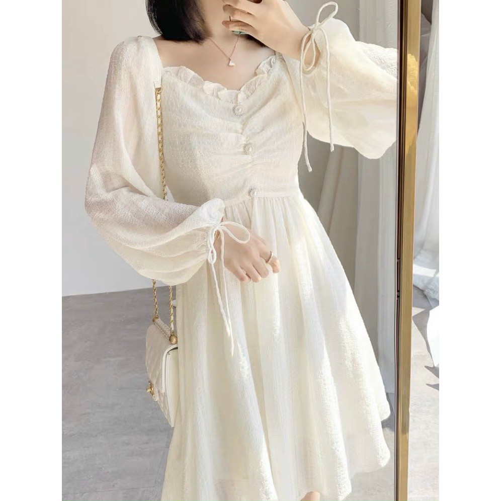 Đầm trắng tiểu thư đài cát tay dài phồng xinh xỉu dáng xòe - Freesize - BomBom shop | BigBuy360 - bigbuy360.vn