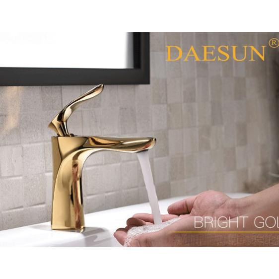 VÒI LAVABO NÓNG LẠNH DAESUN DS 3226 .