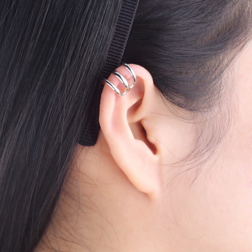 Khuyên kẹp vành tai đơn giản không cần xỏ lỗ kiểu tròn bằng titan thiết kế đơn giản phong cách rock dành cho nữ